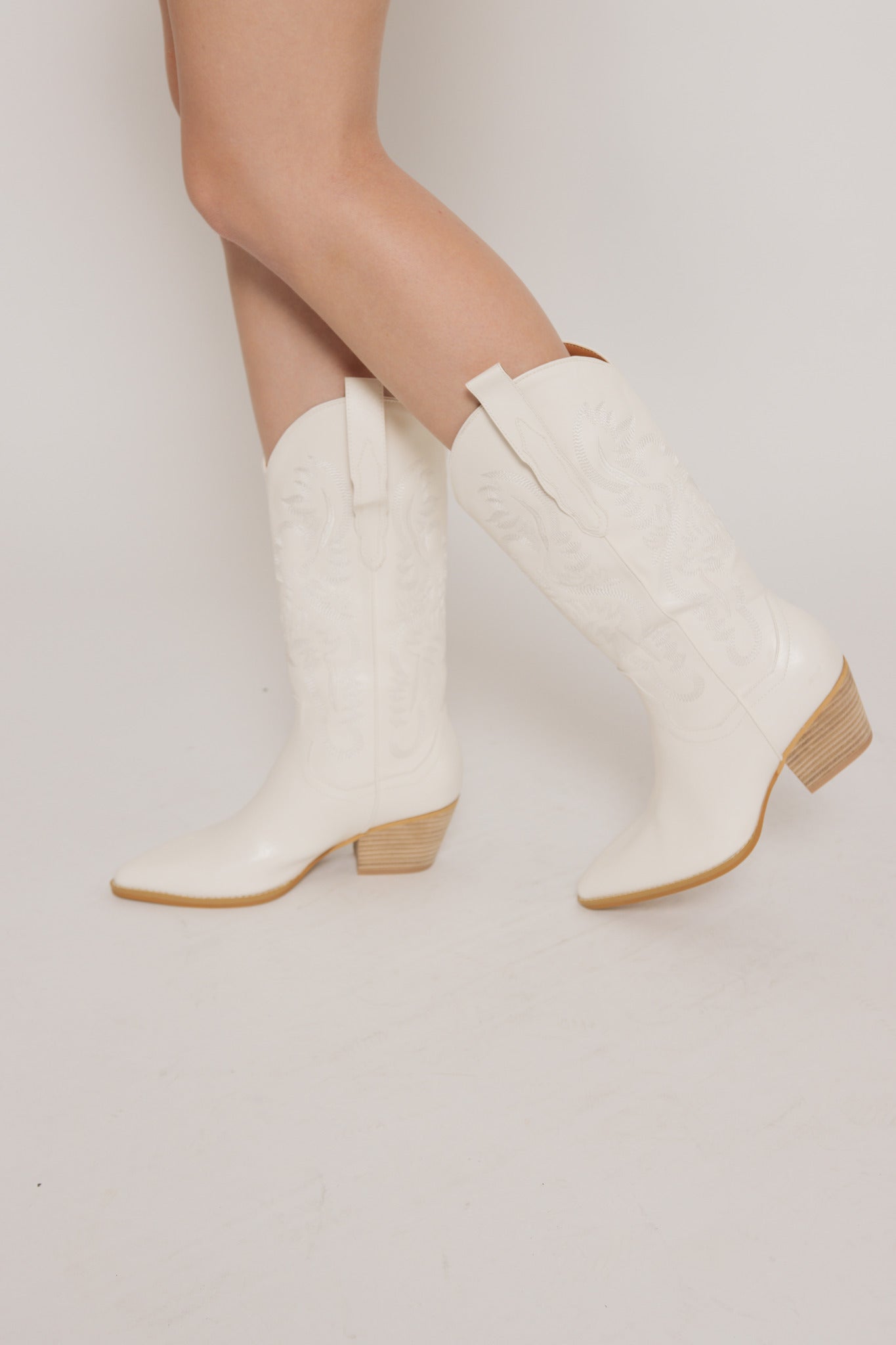 Taylor White Cowgirl Boot