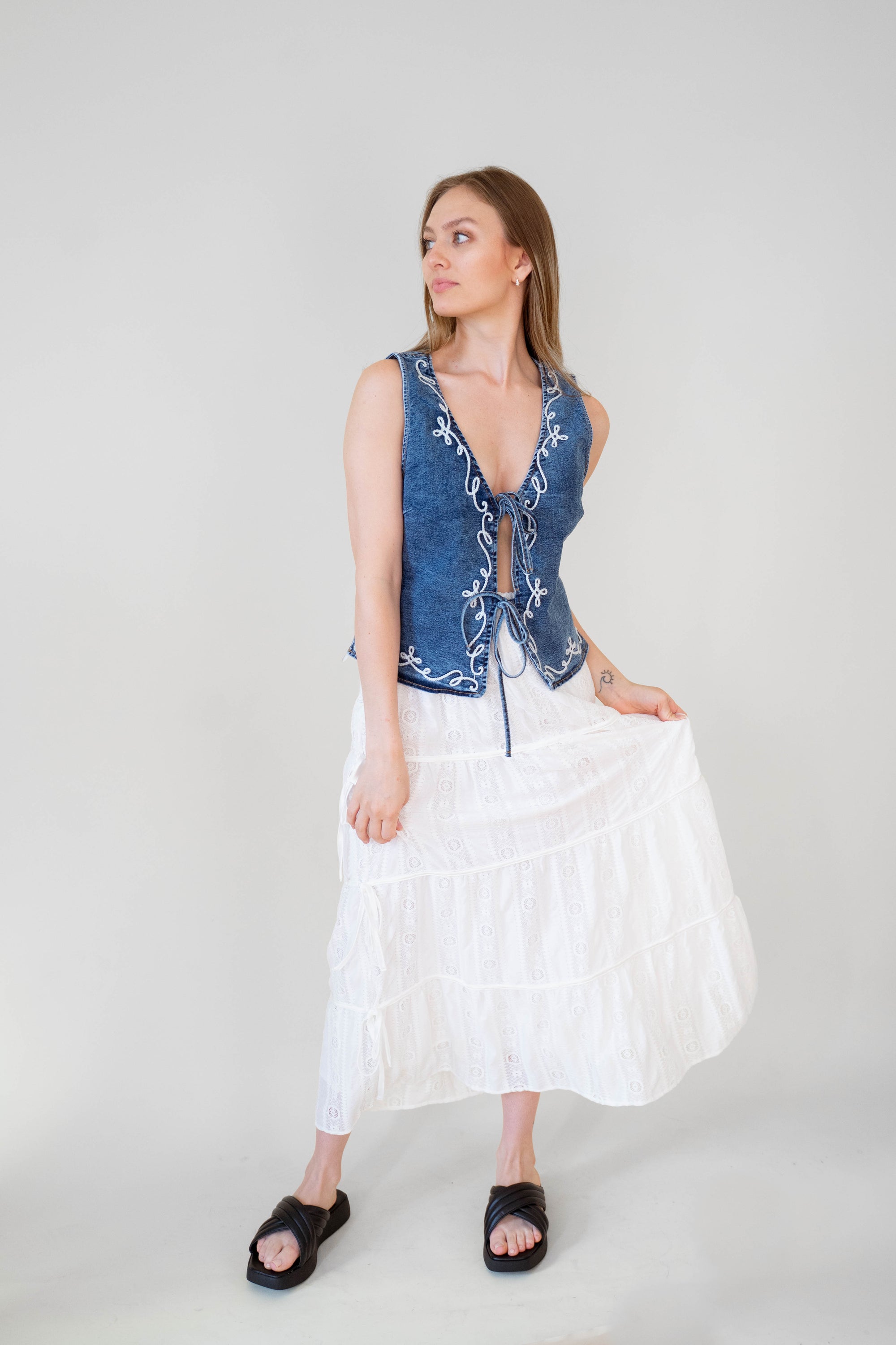 Lace Side Bow Detail Skirt