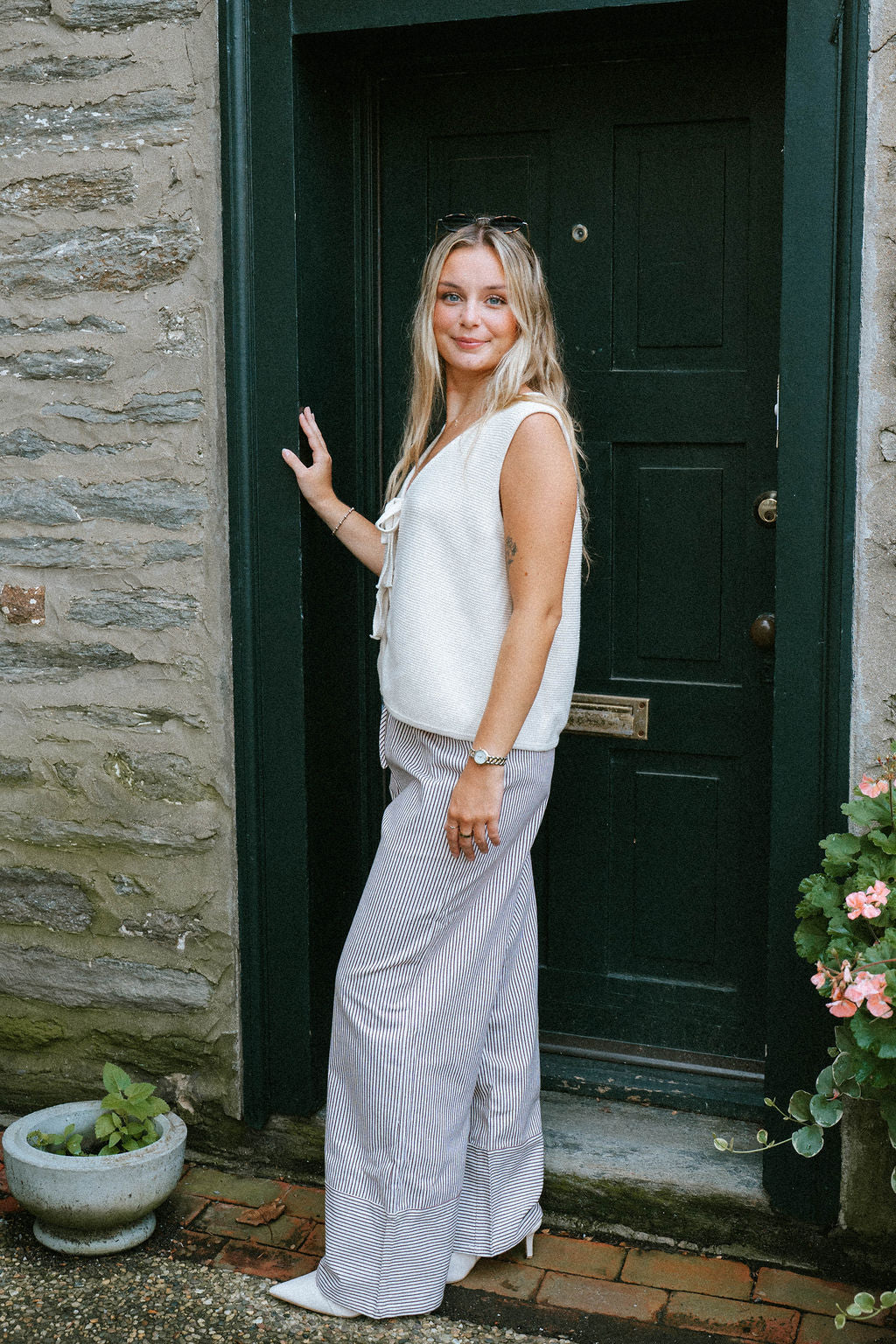 Cream Knit Tie-Front Sleeveless Vest Top