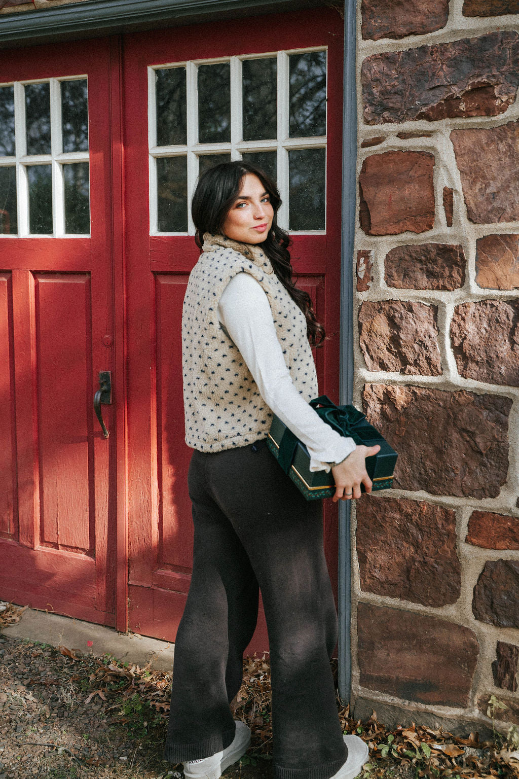 Cozy Love Sherpa Zip Vest – Ivory & Navy