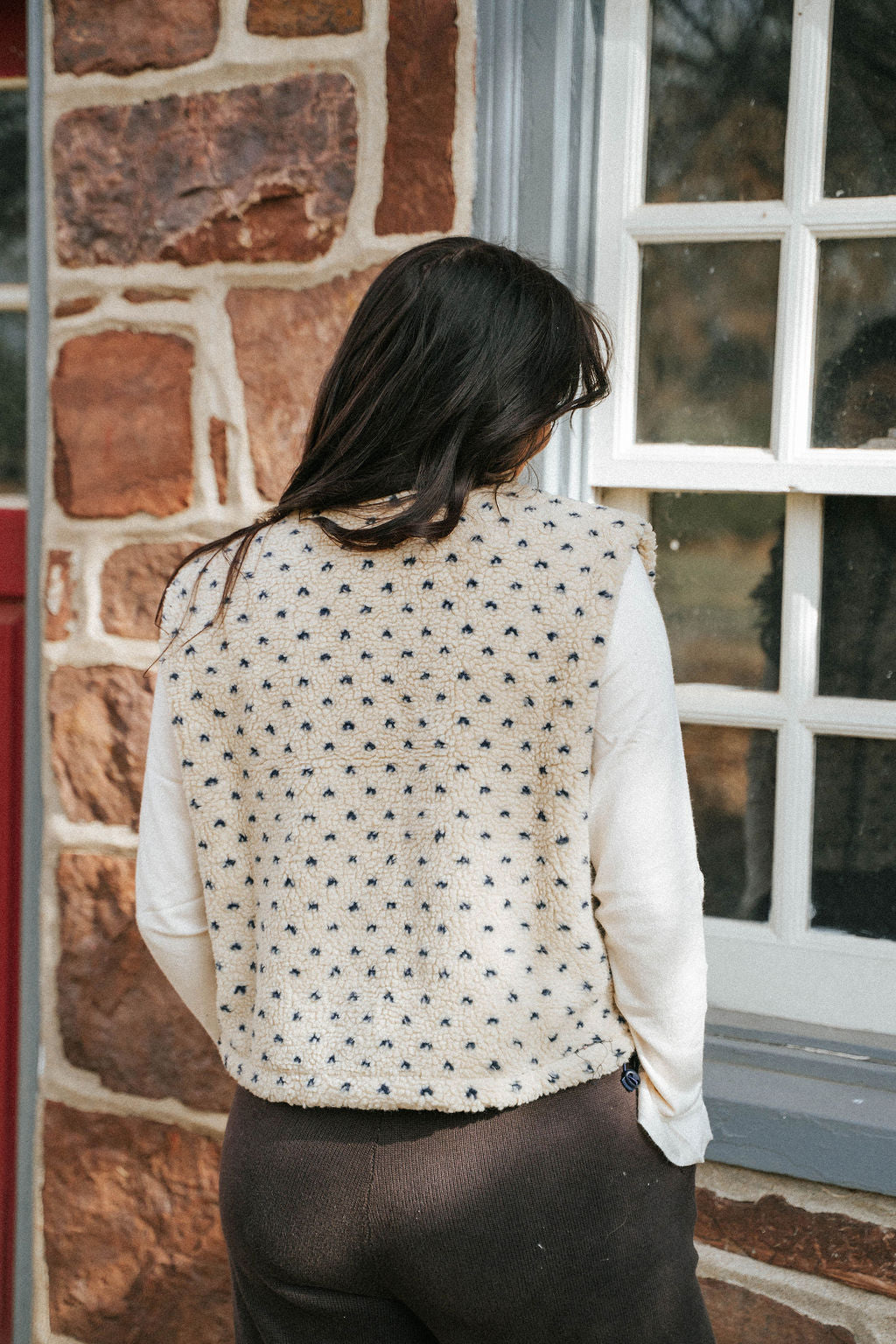 Cozy Love Sherpa Zip Vest – Ivory & Navy