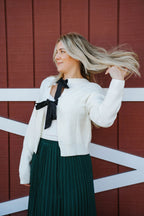 Everly Reversible Bow Sweater – Winter White