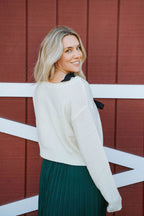 Everly Reversible Bow Sweater – Winter White