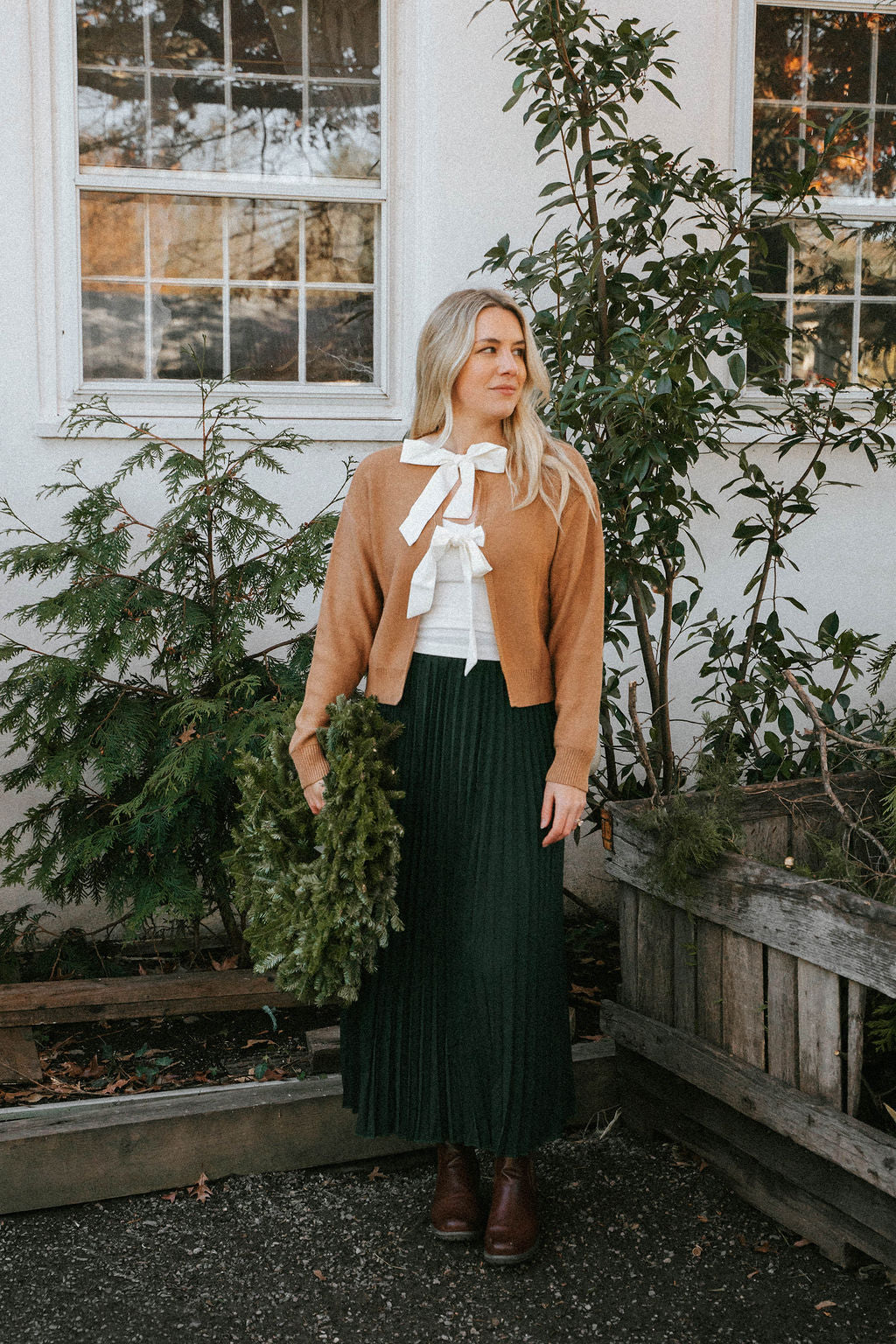 Everly Reversible Bow Sweater – Camel