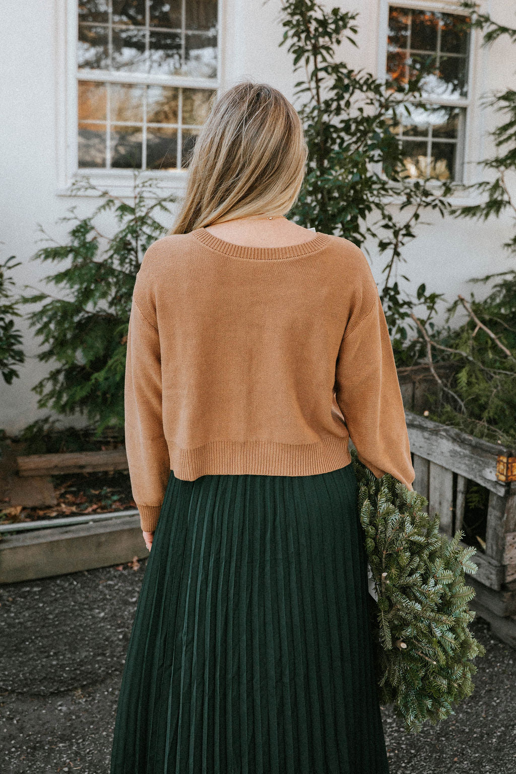 Everly Reversible Bow Sweater – Camel