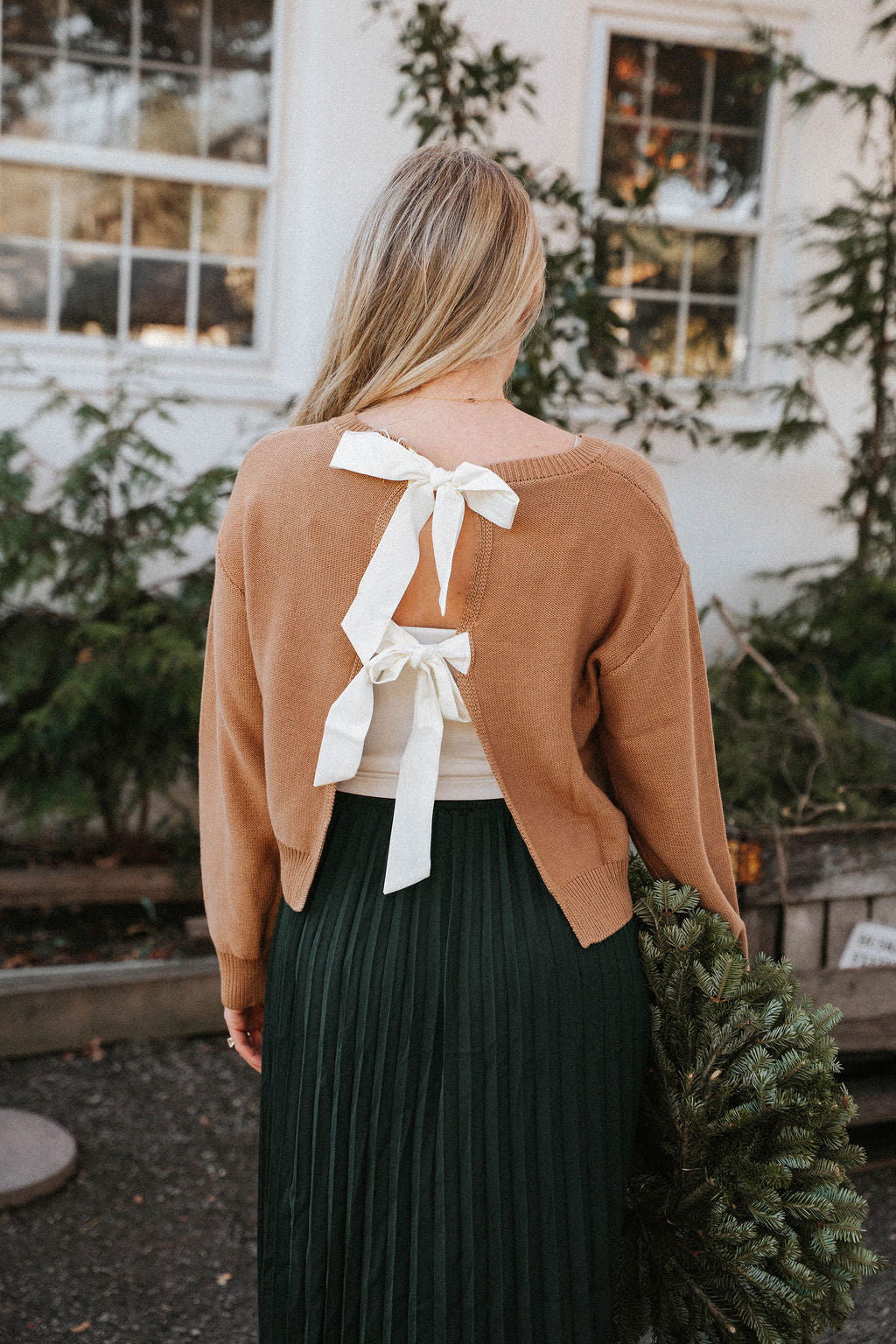 Everly Reversible Bow Sweater – Camel